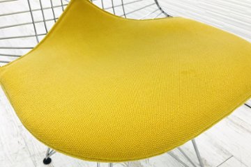 ハーマンミラー ワイヤーチェア ビキニパッド イームズチェア 中古オフィス家具 Herman Miller クロームベース イエロー画像