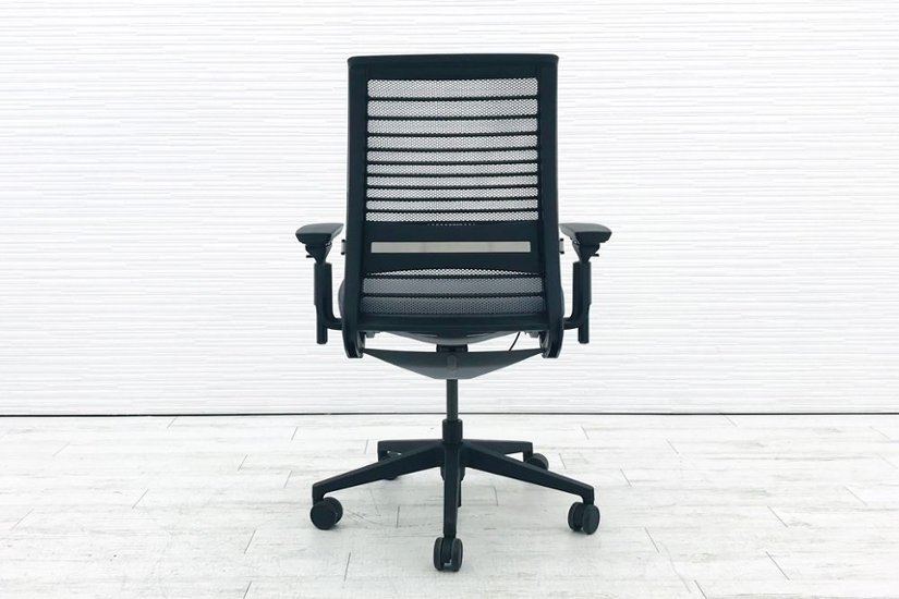 スチールケース シンクチェア 2016年製 中古 クッション メッシュ Steelcase Think 可動肘 中古オフィス家具 465A300 ニッケル画像