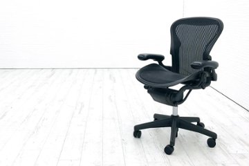 ハーマンミラー アーロンチェア Aサイズ ライト 中古  Herman miller Aeron Chair 中古オフィス家具 肘ダイヤルの画像