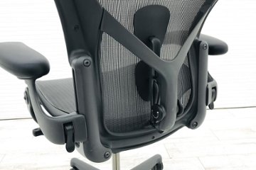 ハーマンミラー アーロンチェア 中古 【展示品】 2018年製 アーロン リマスタード Bサイズ フル装備 Herman Miller 中古オフィス家具画像