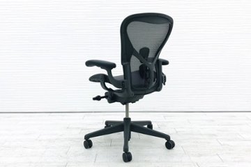 ハーマンミラー アーロンチェア 中古 【展示品】 2018年製 アーロン リマスタード Bサイズ フル装備 Herman Miller 中古オフィス家具画像