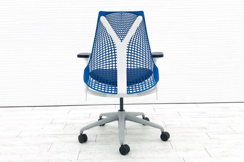 ハーマンミラー セイルチェア 2015年製 中古チェア SAYL Chairs デザインチェア 中古オフィス家具 前傾チルト 可動肘 ブルー画像