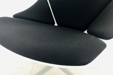 フリッツハンセン スペースチェア SPACE ラウンジチェア FritzHansen イエス+ラウブ ホワイト 中古オフィス家具画像