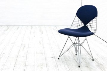 ハーマンミラー ワイヤーチェア ビキニパッド  イームズチェア 中古オフィス家具Herman Miller クロームベース パープルの画像