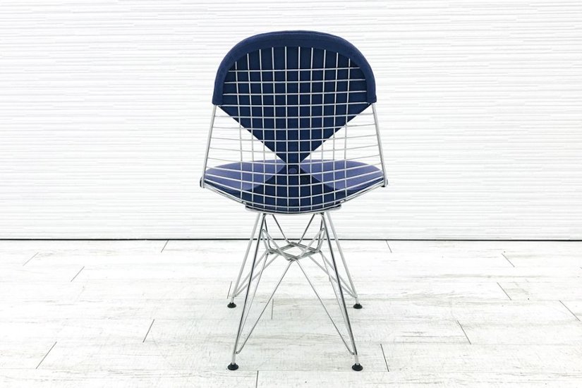 ハーマンミラー ワイヤーチェア ビキニパッド  イームズチェア 中古オフィス家具Herman Miller クロームベース パープル画像