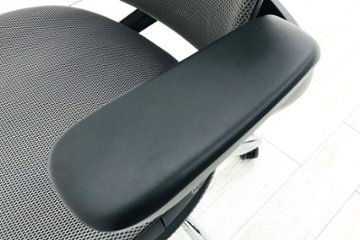 イナバ エクセアチェア 高機能チェア 肘付 中古チェア Xair 背メッシュ 座クッション 中古オフィス家具画像