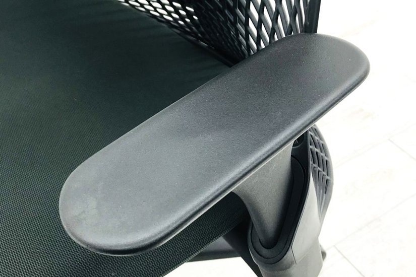 ハーマンミラー セイルチェア 中古 ダークグリーン SAYL Chairs デザインチェア 中古オフィス家具 可動肘 ランバーサポート付画像