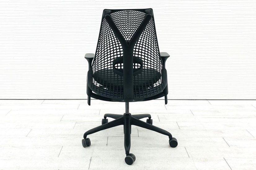 ハーマンミラー セイルチェア 中古 ダークグリーン SAYL Chairs デザインチェア 中古オフィス家具 可動肘 ランバーサポート付画像