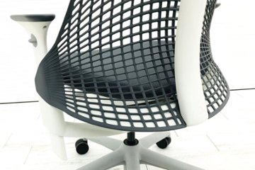 セイルチェア ハーマンミラー SAYL Chairs 中古 前傾チルト 可動肘 デザインチェア 中古オフィス家具 グレー画像