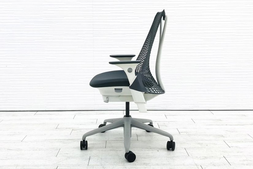 セイルチェア ハーマンミラー SAYL Chairs 中古 前傾チルト 可動肘 デザインチェア 中古オフィス家具 グレー画像