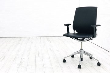 ヴィトラ メダチェア 2016年製 中古チェア Vitra メダ MEDA 革 肘付 ブラック 中古オフィス家具の画像