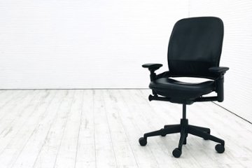 リープチェア V2 中古 スチールケース レザー 高級チェア Steelcase リープ Leap オフィスチェア ブラック 中古オフィス家具 革 46216179S画像