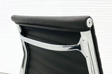 アルミナムチェア 本皮 レザー 中古 ハーマンミラー 中古オフィス家具 Herman Miller ブラウン イームズアルミナムグループ 訳あり画像