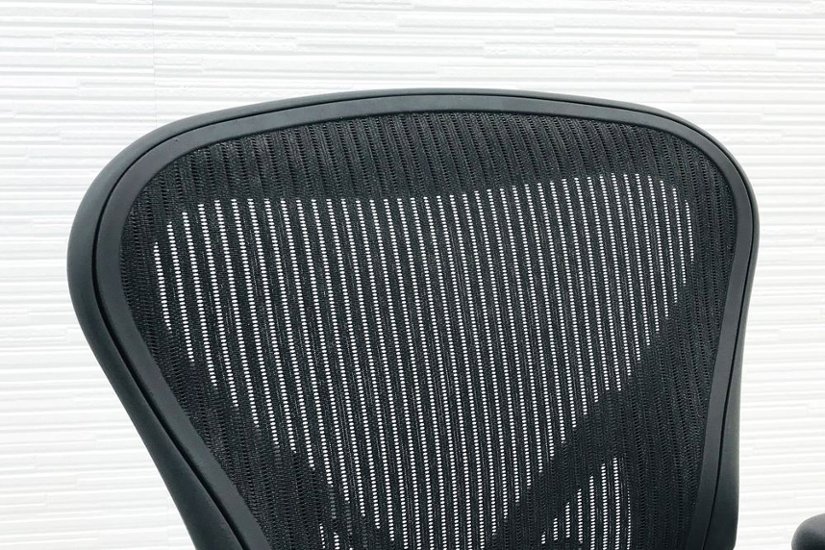 ハーマンミラー アーロンチェア Aサイズ ライト 中古  Herman miller Aeron Chair アーロン ポスチャーフィット 固定肘 中古オフィス家具画像