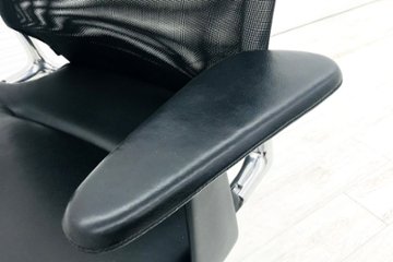 ヴィトラ メダチェア 背メッシュ 中古チェア Vitra メダ MEDA 革 肘付 ブラック 中古オフィス家具画像