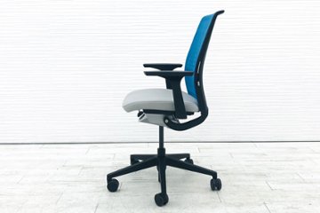 スチールケース シンクチェア 2016年製 中古 クッション メッシュ Steelcase Think 固定肘 中古オフィス家具 465A300 ブルー画像