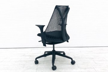 ハーマンミラー セイルチェア 中古 2019年製 SAYL Chairs デザインチェア 中古オフィス家具 可動肘 ブラック画像