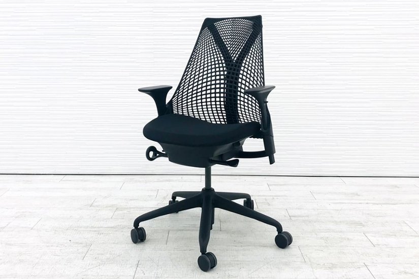 ハーマンミラー セイルチェア 中古 2019年製 SAYL Chairs デザインチェア 中古オフィス家具 可動肘 ブラック画像