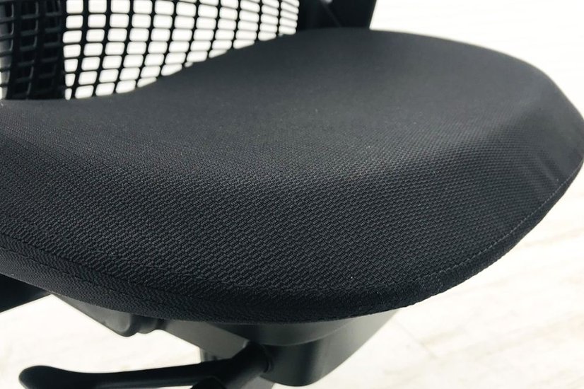 ハーマンミラー セイルチェア 中古 2019年製 SAYL Chairs デザインチェア 中古オフィス家具 可動肘 ブラック画像