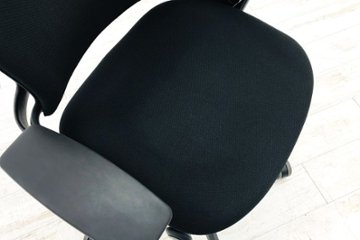 リープチェア V2 中古 スチールケース クッション 高級チェア Steelcase リープ Leap オフィスチェア ブラック 中古オフィス家具 46216179画像