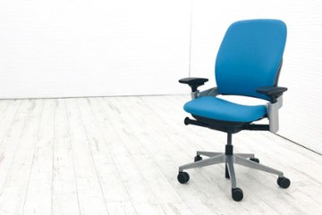 リープチェア V2 スチールケース  LEAP20100 中古 クッション Steelcase Leap 中古オフィス家具 OAチェア ブルーの画像