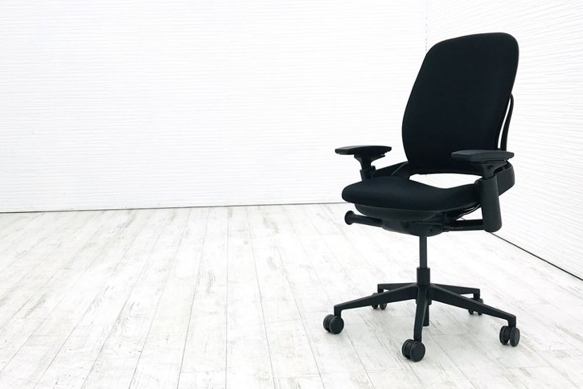 リープチェア V2 APモデル スチールケース 中古 ブラック クッション Steelcase Leap 中古オフィス家具 OAチェア画像