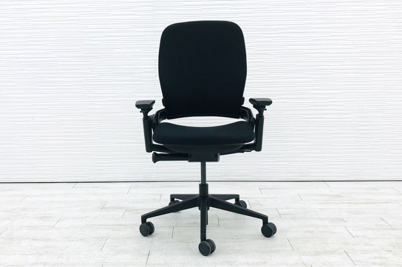 リープチェア V2 APモデル スチールケース 中古 ブラック クッション Steelcase Leap 中古オフィス家具 OAチェア画像