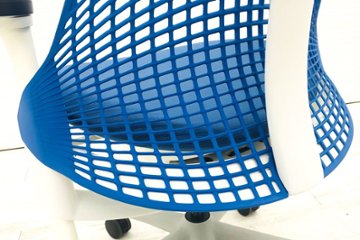 セイルチェア ハーマンミラー SAYL Chairs 中古 前傾チルト 可動肘 デザインチェア 中古オフィス家具 ブルー画像