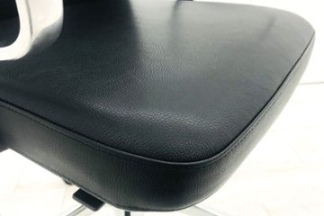 ヴィトラ ID chair レザー 中古 Vitra 中古 デザイナーズチェア ブラック アントニオ・チッテリオ ブラック 中古オフィス家具画像