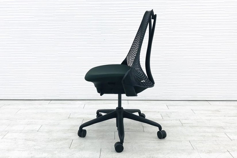 セイルチェア 2016年製 中古 ハーマンミラー 【前傾チルト無】 中古オフィスチェア SAYL Chairs 中古オフィス家具 肘無 ダークグリーン画像