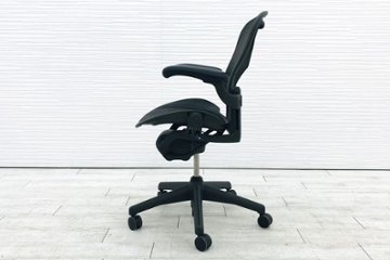 アーロンチェア 中古 Bサイズ ライト アーロン ハーマンミラー Herman Miller 中古オフィス家具 肘レバータイプ画像