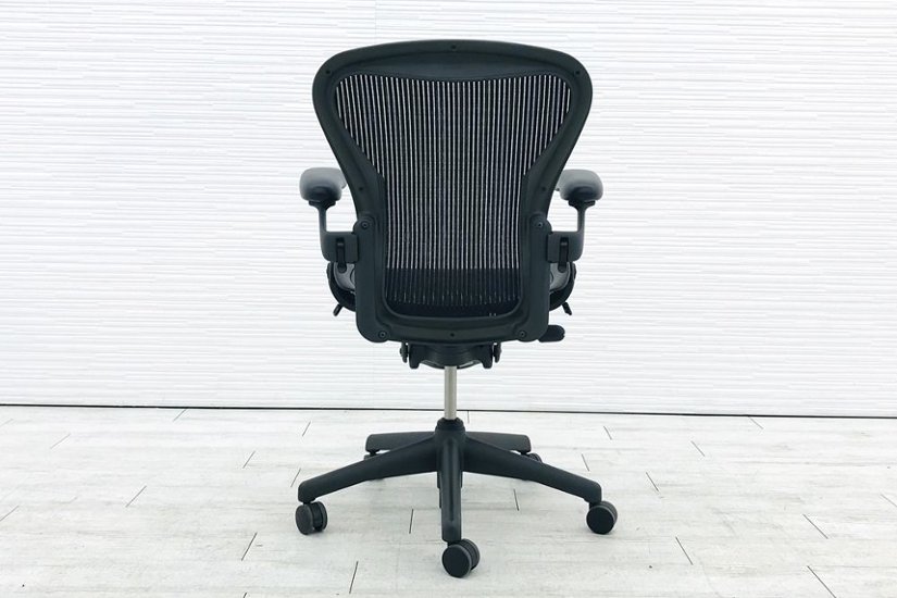 アーロンチェア 中古 Bサイズ ライト アーロン ハーマンミラー Herman Miller 中古オフィス家具 肘レバータイプ画像