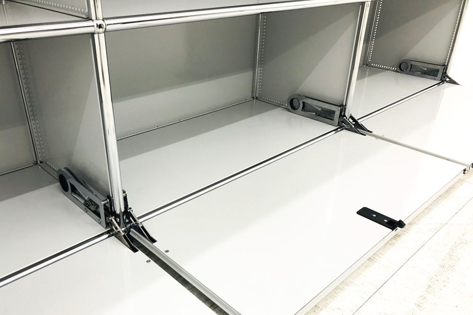 USMハラー 中古 ドロップダウンドア 3連3段 ハラーシステム USM Haller 