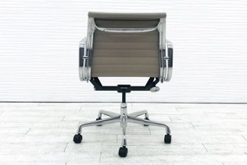 イームズ アルミナムグループ アルミナムチェア  中古 ハーマンミラー 中古オフィス家具 Herman Miller ベージュ系色 正規品画像