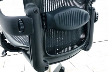 ハーマンミラー アーロンチェア 中古 Bサイズ ライト ランバーサポートメッシュ Herman Miller 中古オフィス家具 肘ダイヤルタイプ画像