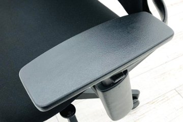 リープチェア 中古 V2 2017年製 APモデル スチールケース ブラック クッション Steelcase Leap 中古オフィス家具 OAチェア画像