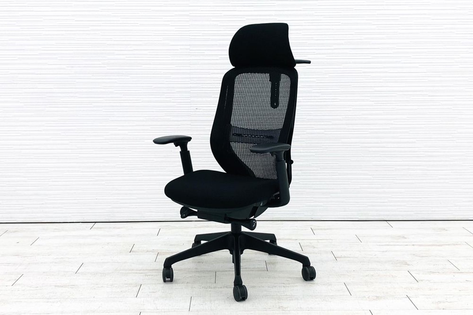 オカムラ シルフィーチェア 中古 エクストラハイバック 可動肘 中古 