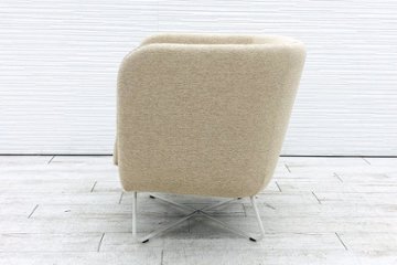 【未使用品】 ノール Knoll ロックウェル アンスクリプテッド プチクラブチェア 中古 多目的チェア 中古オフィス家具 ファブリック ベージュ系色画像