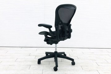 ハーマンミラー アーロンチェア Bサイズ 中古 固定肘 ポスチャーフィット メッシュ Herman Miller Aeron Chairsr 中古オフィス家具画像