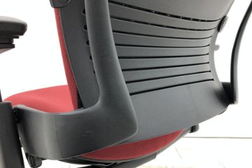 スチールケース リープチェア V2 中古 クッション Steelcase Leap 中古オフィス家具 OAチェア レッド 46216179画像