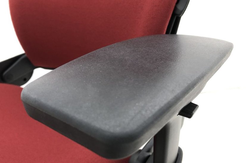 スチールケース リープチェア V2 中古 クッション Steelcase Leap 中古オフィス家具 OAチェア レッド 46216179画像