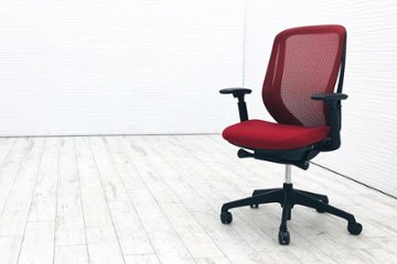オカムラ シルフィーチェア 中古 ハイバック 可動肘 中古チェア Sylphy メッシュ 中古オフィス家具 C686XR-FMP9 レッドの画像