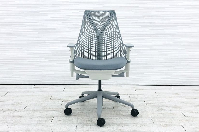 セイルチェア 2017年製 中古 ハーマンミラー ミドルバックメッシュ SAYL Chairs デザインチェア 中古オフィス家具 可動肘 グレー画像