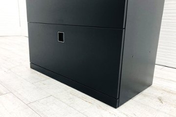  オカムラ レクトライン キャビネット スチール 3段ラテラル書庫 3段ラテラル 中古中古オフィス家具 4BG3ZC-ZH25 ブラック 木目天板付画像