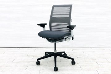 スチールケース シンクチェア 2018年製 中古 クッション メッシュ Steelcase Think 可動肘 中古オフィス家具 465A300 ニッケル画像