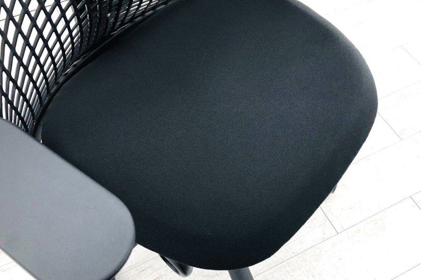 ハーマンミラー セイルチェア 中古  SAYL Chairs フルアジャスタブルアーム 中古オフィス家具 可動肘 ミドルバック ブラック画像