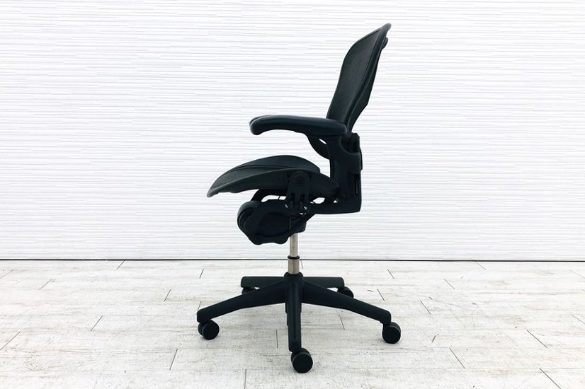 ハーマンミラー アーロンチェア 中古 Bサイズ フル装備 アーロン ランバーサポート Herman Miller 中古オフィス家具 肘レバー画像