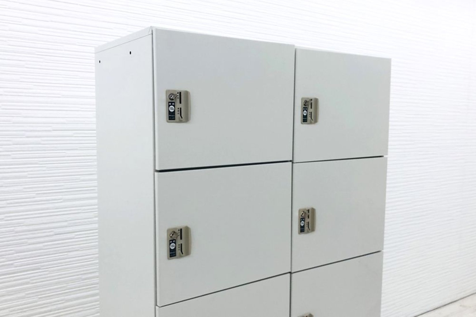 コイン式ロッカー コインリターン式ロッカー 100円リターン式 中古 未使用品 豊国工業 10人用ロッカー 中古オフィス家具 シリンダー錠  900/455/1800｜創作品モール あるる