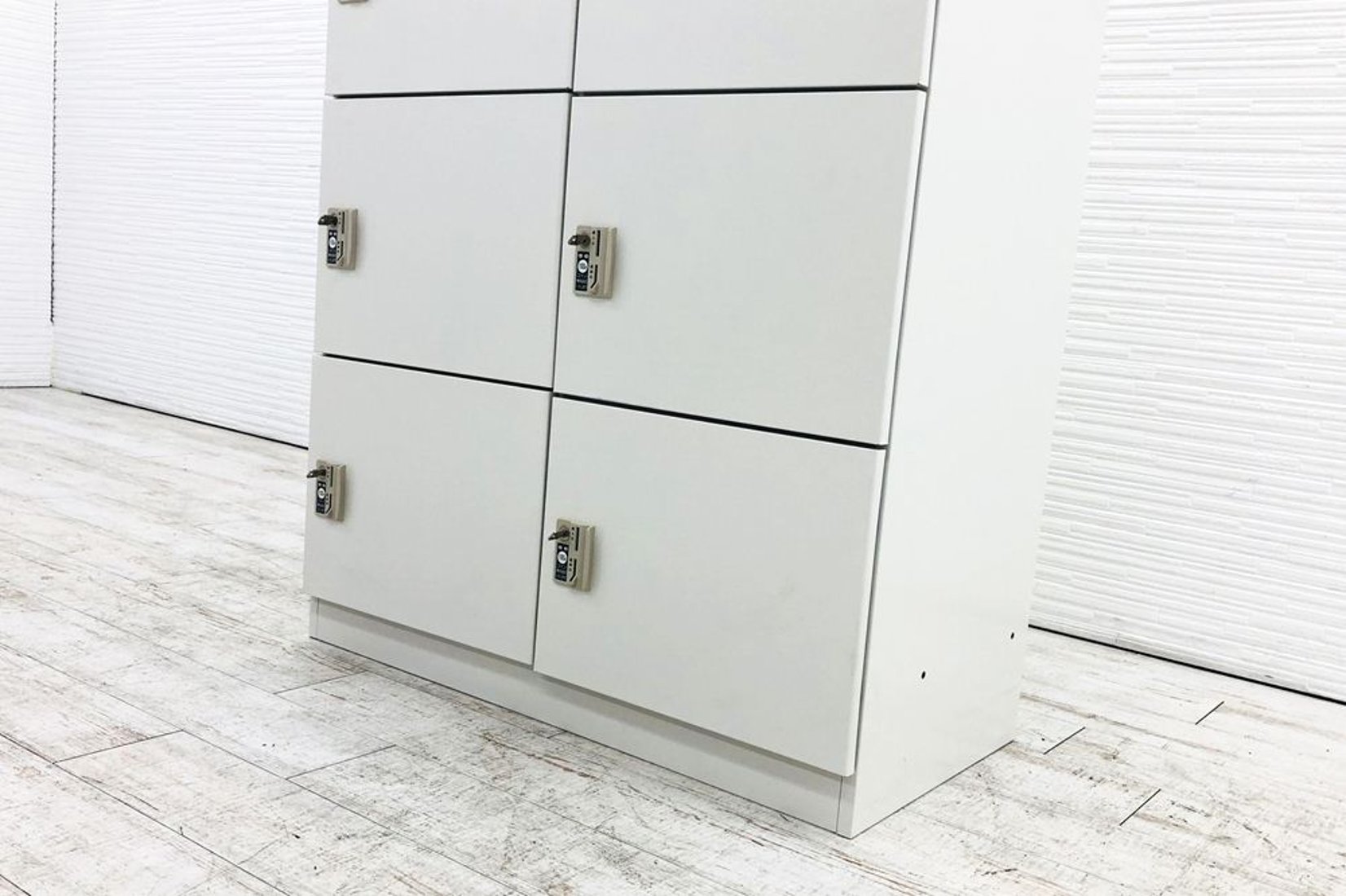 コイン式ロッカー コインリターン式ロッカー 100円リターン式 中古 未使用品 豊国工業 10人用ロッカー 中古オフィス家具 シリンダー錠  900/455/1800｜創作品モール あるる