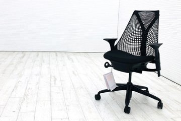 【未使用品】 ハーマンミラー セイルチェア ミドルバック 中古 Herman Miller 中古オフィス家具 ハイトアジャスタブルアーム ブラックの画像